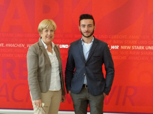Elisabeth Müller-Witt mit Baha Uzun