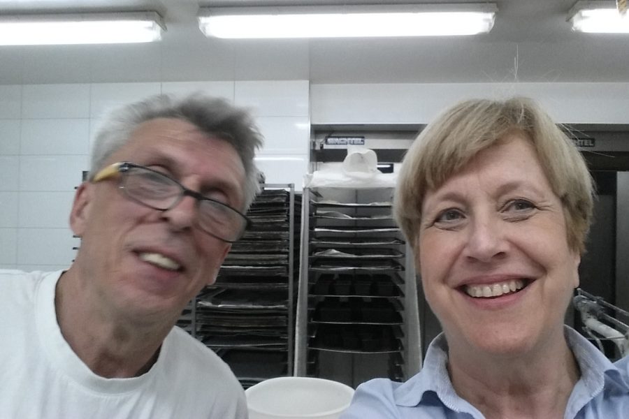 Bäckermeister Frik und Elisabeth Müller-Witt nachdem die Arbeit erledigt ist